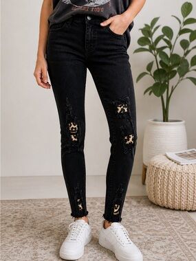 NWT Judy Blue Leopard Patch Mid Rise Skinny Jeans‎ JB82168BK  Size 14W